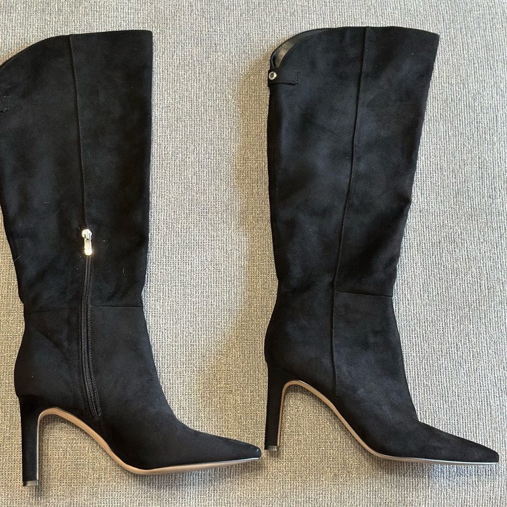 Elegant Black Knee-High Boots